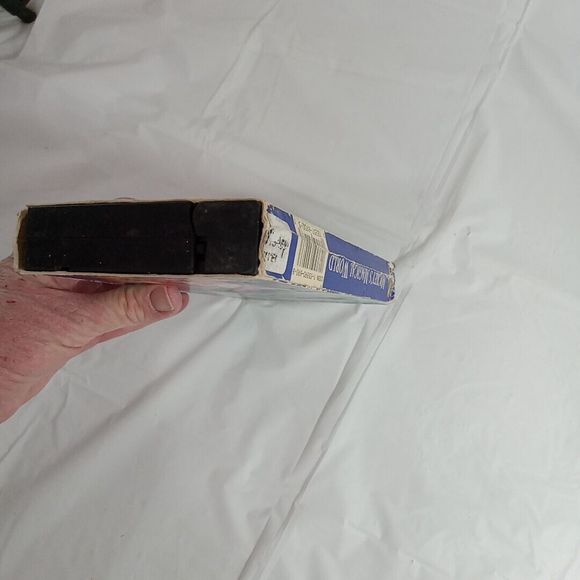 Walt Disney Classics Commemorative Edition Mickey's Magical World VHS - Picture 7 of 8